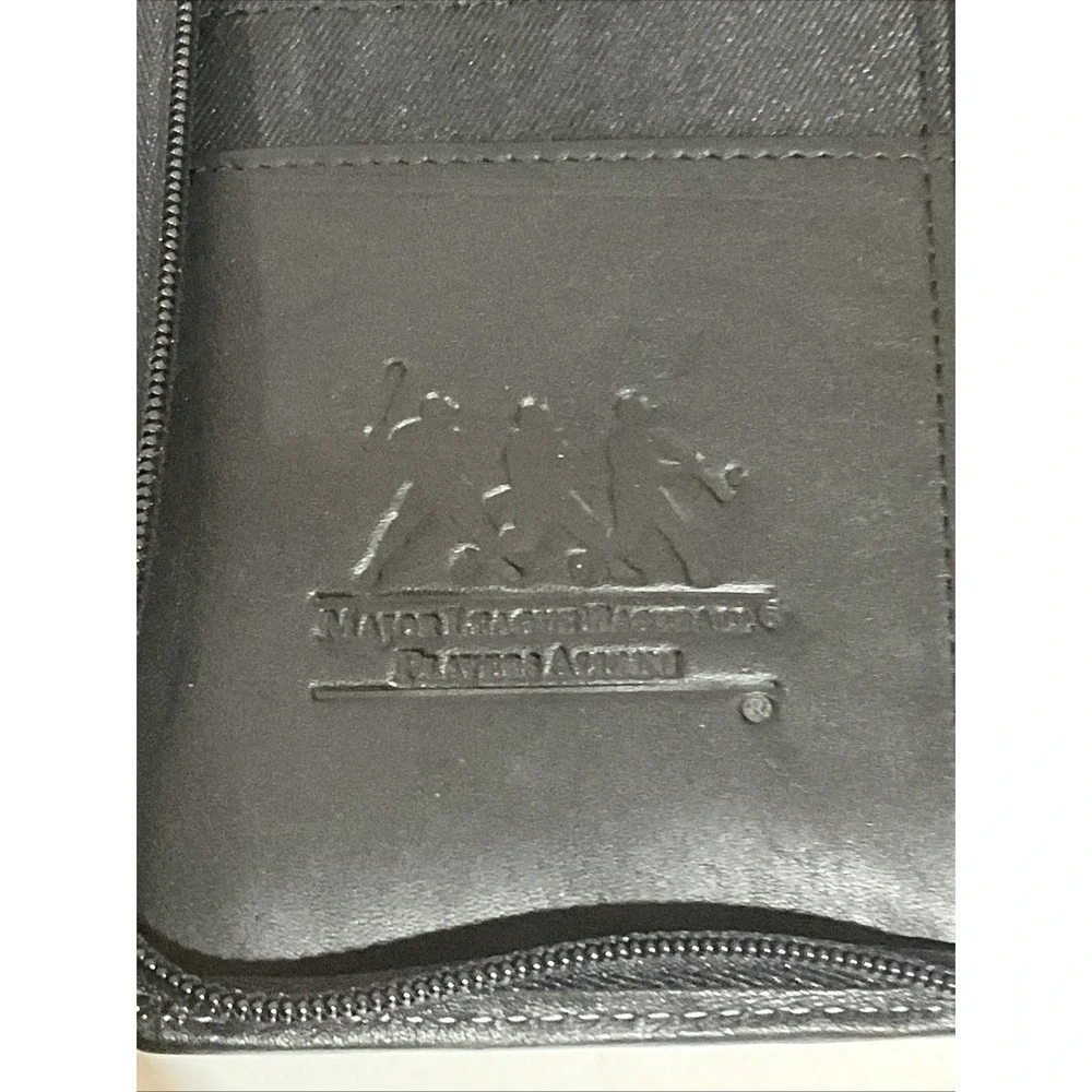 MLB Alumni Leed's Black Genuine Leather Zip Travel Wallet Passport Organizer NEW